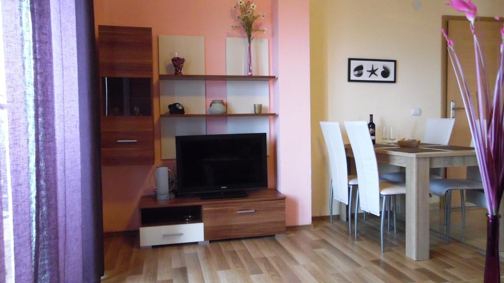 Sara Apartments Makarska Phòng bức ảnh