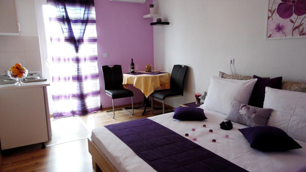 Sara Apartments Makarska Phòng bức ảnh