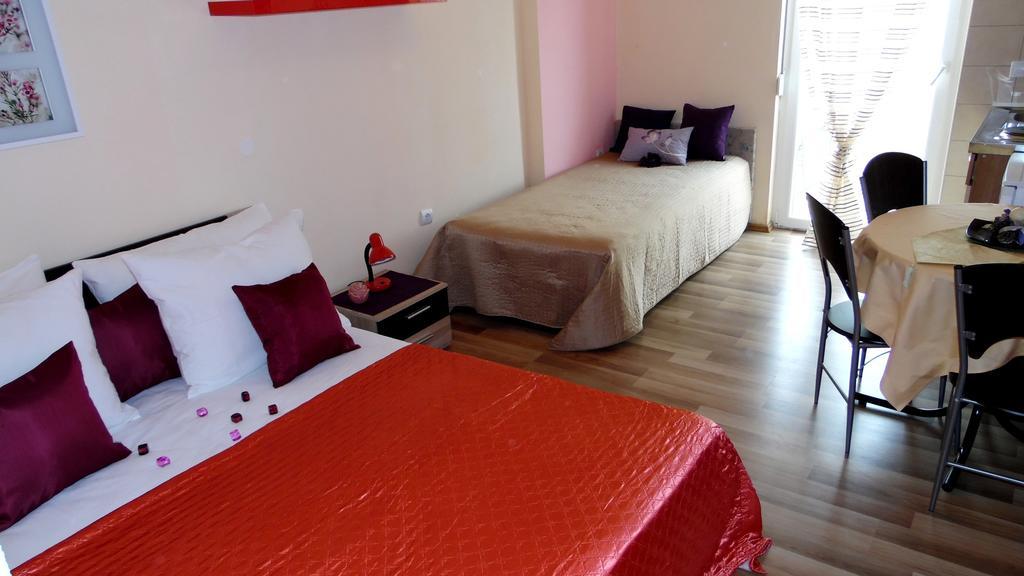 Sara Apartments Makarska Phòng bức ảnh